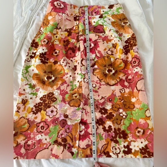 J. CREW Pencil Skirt Abstract Watercolor Floral Pink Green Purple Size 4 - Picture 8 of 8